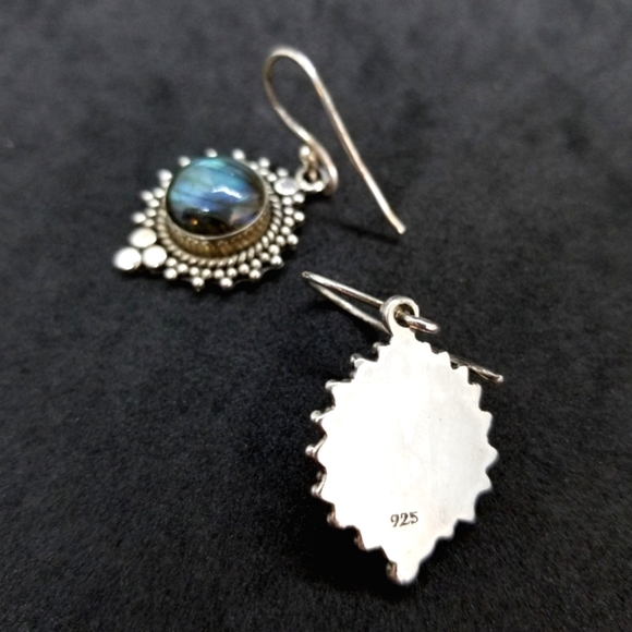 Sterling silver labradorite cabochon orb earrings - Picture 7 of 7